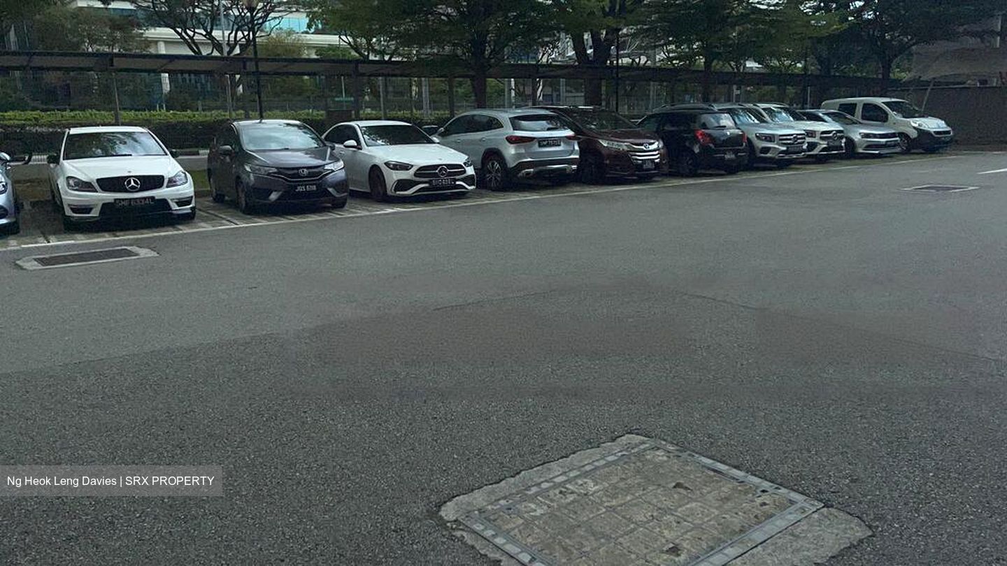 Leong Huat Building (D13), Factory #467079671